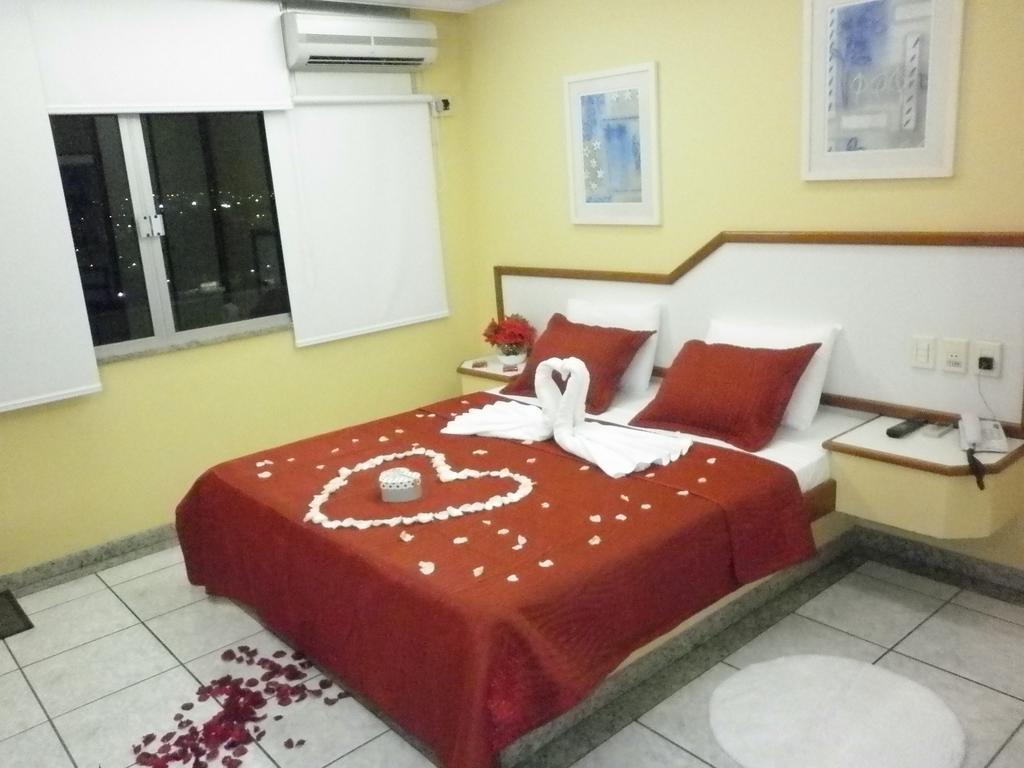 Hotel Slaass มาเนาส์ ภายนอก รูปภาพ