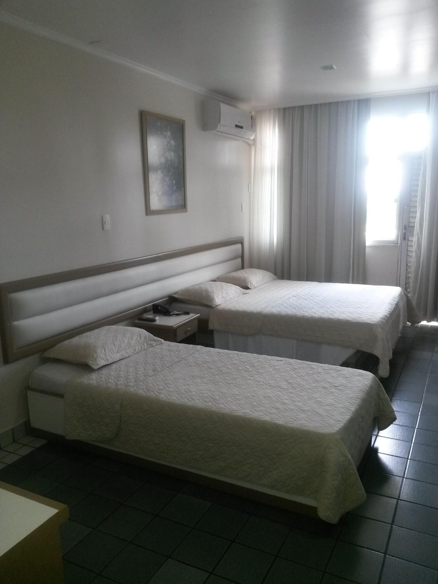 Hotel Slaass มาเนาส์ ภายนอก รูปภาพ